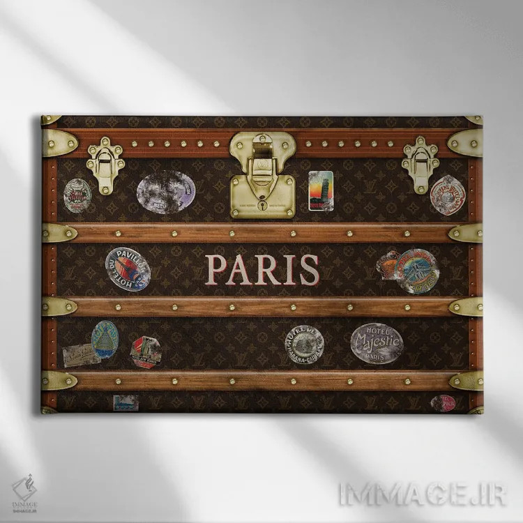 تابلو چمدان وینتیج لوئی ویتون پاریس اثر فرانک آموروسو - نمای روبهرو روی دیوار