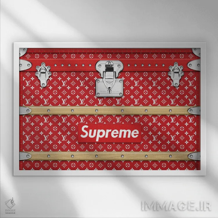 تابلو چمدان سوپریم (برند) اثر فرانک آموروسو - نمای قابدار سفید