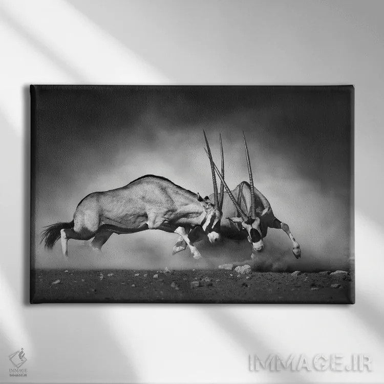 تابلو نبرد اثر دیزاین فابریکن (استودیو طراحی دانمارکی) - نمای روبهرو روی دیوار