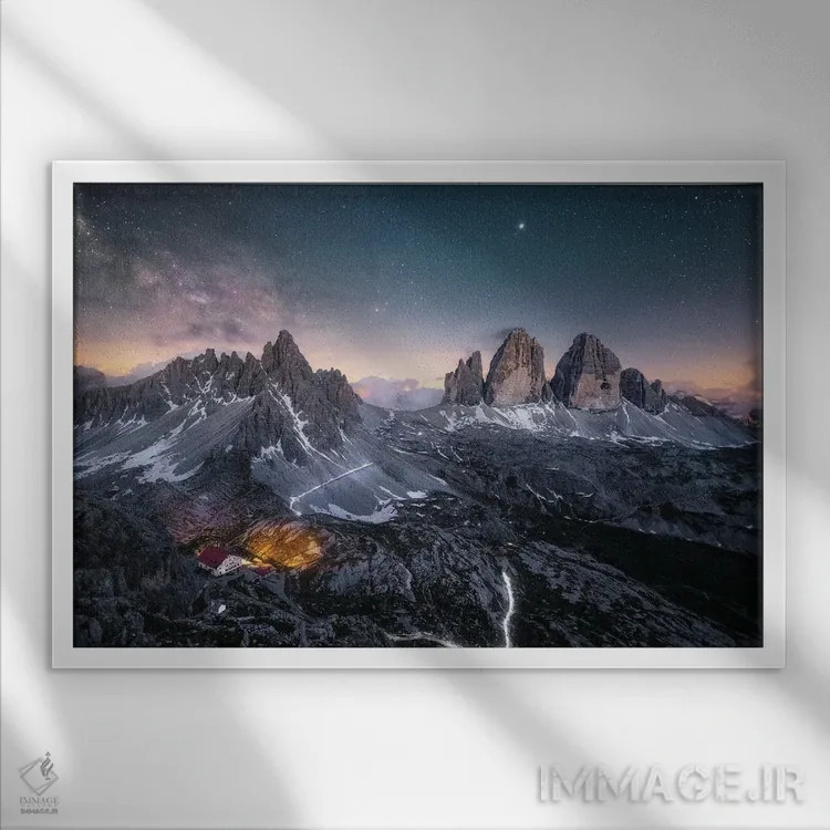 تابلو دولومیتها در شب (کوههای ایتالیا) اثر فابیو آنتنور - نمای قابدار سفید