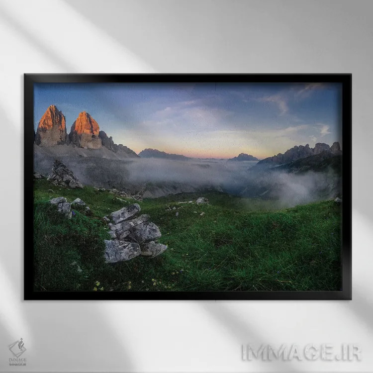 تابلو صخرههای قرمز اثر فابیو آنتنور - نمای قابدار مشکی