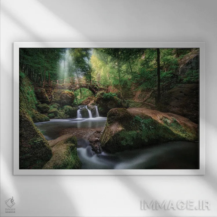 تابلو شیسنتمپل (آبشار لوکزامبورگ) اثر فابیو آنتنور - نمای قابدار سفید