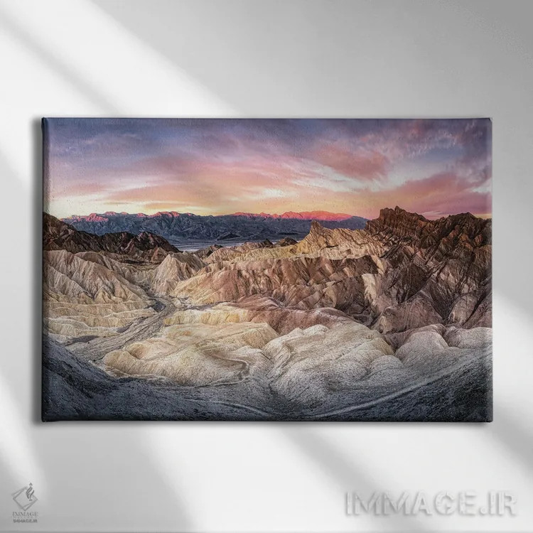 تابلو نقطهٔ شعلهور اثر فابیو آنتنور - نمای روبهرو روی دیوار