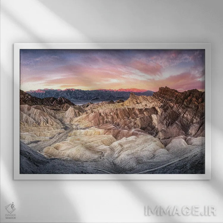 تابلو نقطهٔ شعلهور اثر فابیو آنتنور - نمای قابدار سفید