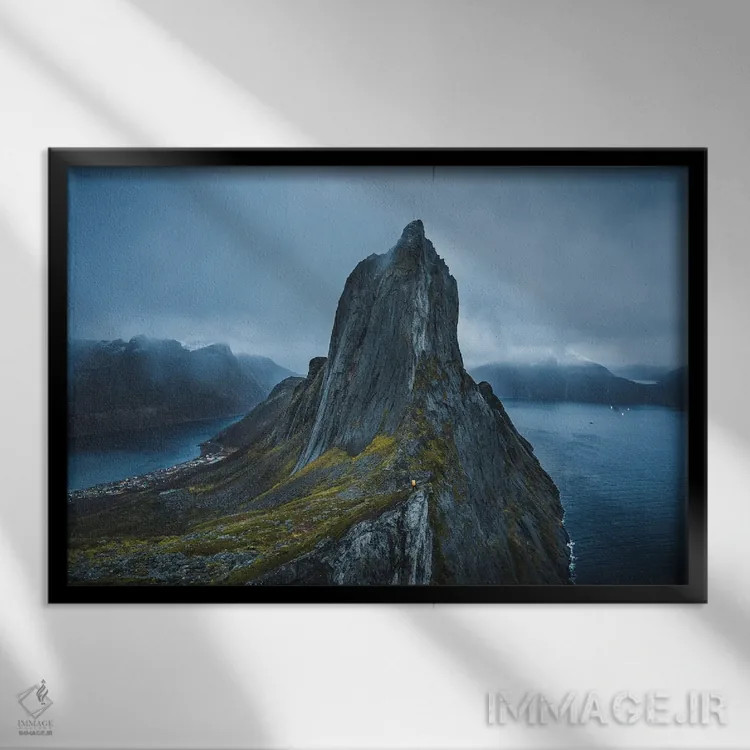 تابلو شب قطبی اثر فابیان فورتمن - نمای قابدار مشکی