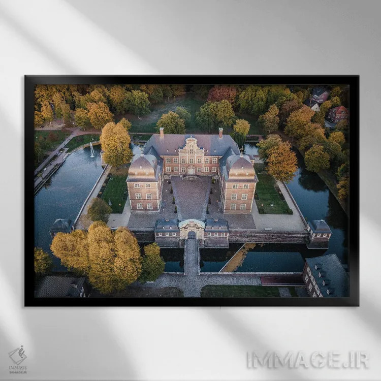 تابلو قلعه رنگارنگ اثر فابیان فورتمن - نمای قابدار مشکی