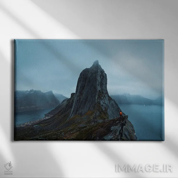 تابلو سنیا در شب (جزیرهای در نروژ) اثر فابیان فورتمن - نمای روبهرو روی دیوار