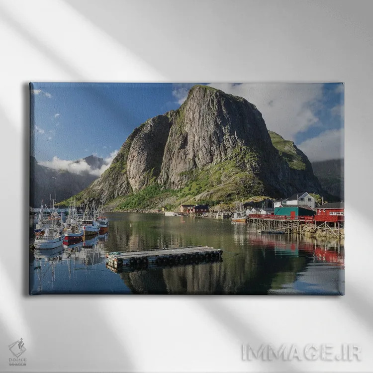 تابلو بندر نروژ اثر فابیان فورتمن - نمای روبهرو روی دیوار