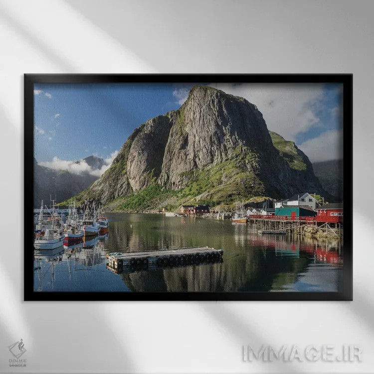 تابلو بندر نروژ اثر فابیان فورتمن - نمای قابدار مشکی