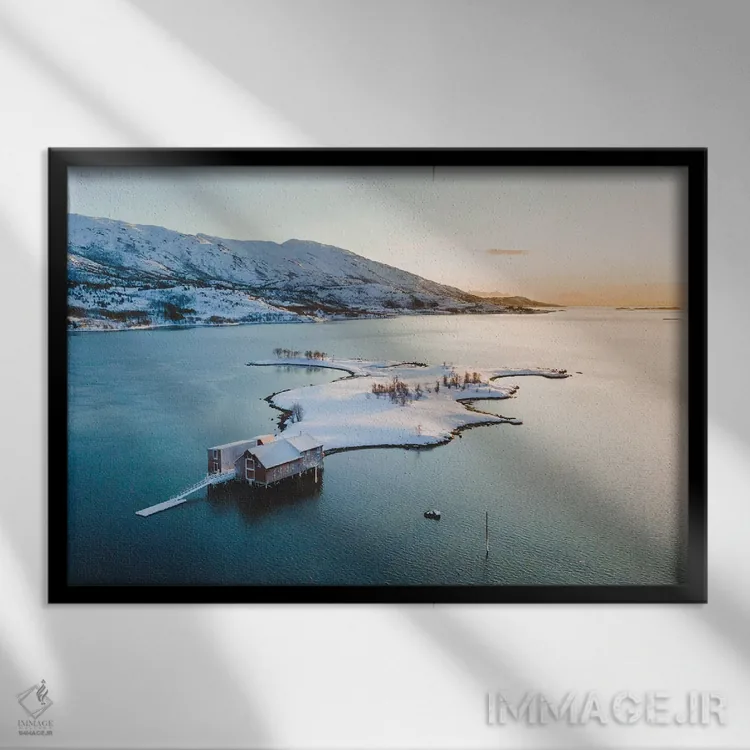 تابلو بی همسایه در سرزمین زمستانی افسانهای اثر استفن فوسبک - نمای قابدار مشکی