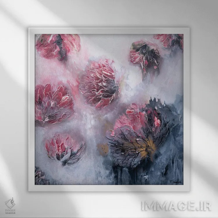 تابلو معلق در لحظهای آرام اثر فرانسواز واتره - نمای قابدار سفید