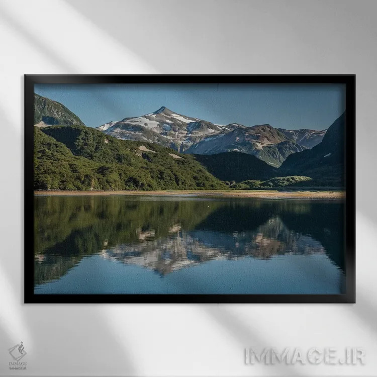 تابلو Alaska, Katmai National Park. Landscape in Geographic Harbor of Amalik Bay.,ایالات متحده، آلاسکا، پارک ملی کتمای. منظره در بندر جغرافیایی خلیج آمالیک اثر فرانک زوری - نمای قابدار مشکی