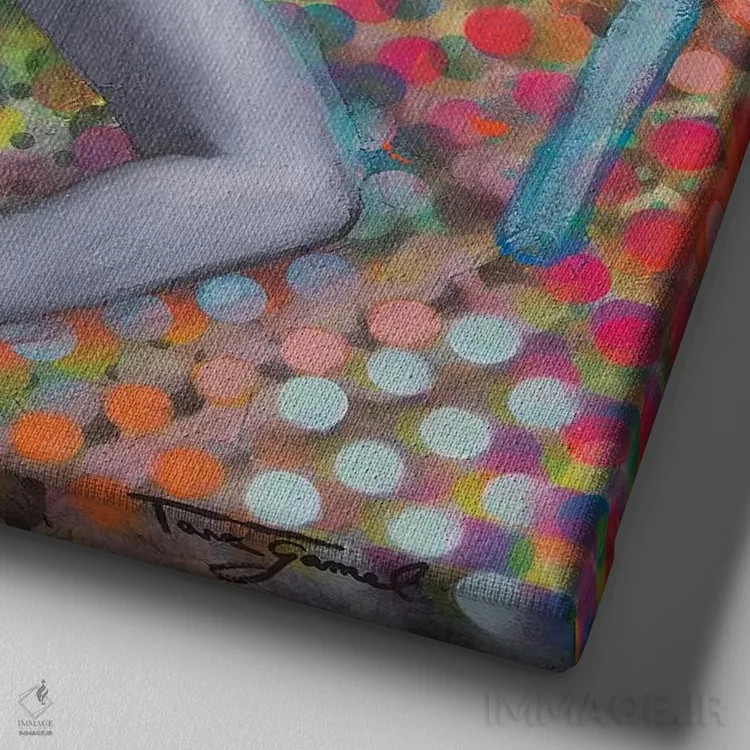 تابلو برداشت تحریفشده اثر تارا گامل - نمای نزدیک بافت بوم