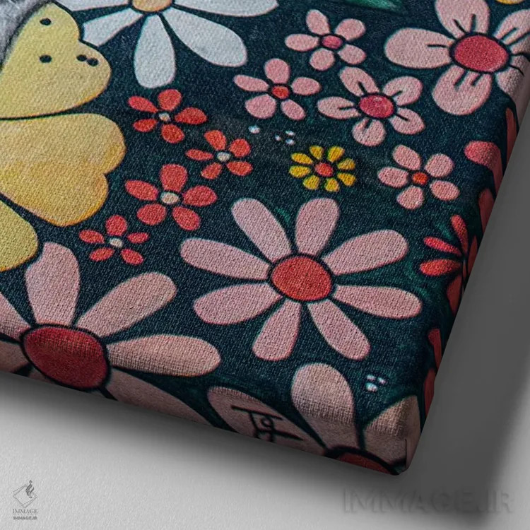 تابلو صلح اثر تارا گامل - نمای نزدیک بافت بوم