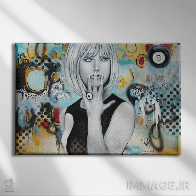 تابلو تردید قاطع اثر تارا گامل - نمای روبهرو روی دیوار