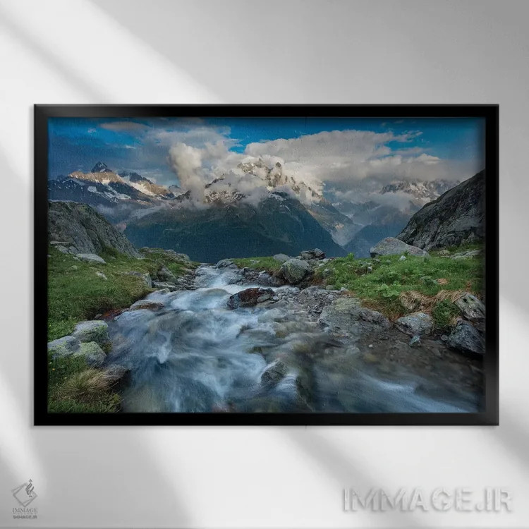 تابلو جویبار آلپی زیر اویی ورته دوم، دره شامونیکس، آلپ فرانسه اثر گارث مککورمک - نمای قابدار مشکی