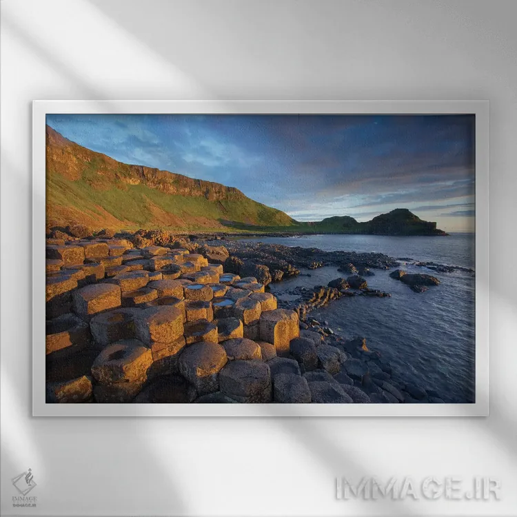 تابلو نور عصرگاهی اول، جاده جاینت، شهرستان انترم، ایرلند شمالی اثر گارث مککورمک - نمای قابدار سفید