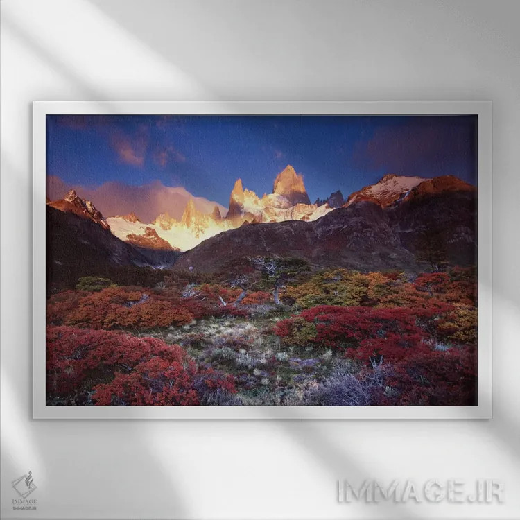تابلو برگریزان پاییزی، کوه مونته فیتزروی، پارک ملی یخچالها، پاتاگونیا، آرژانتین اثر گارث مککورمک - نمای قابدار سفید