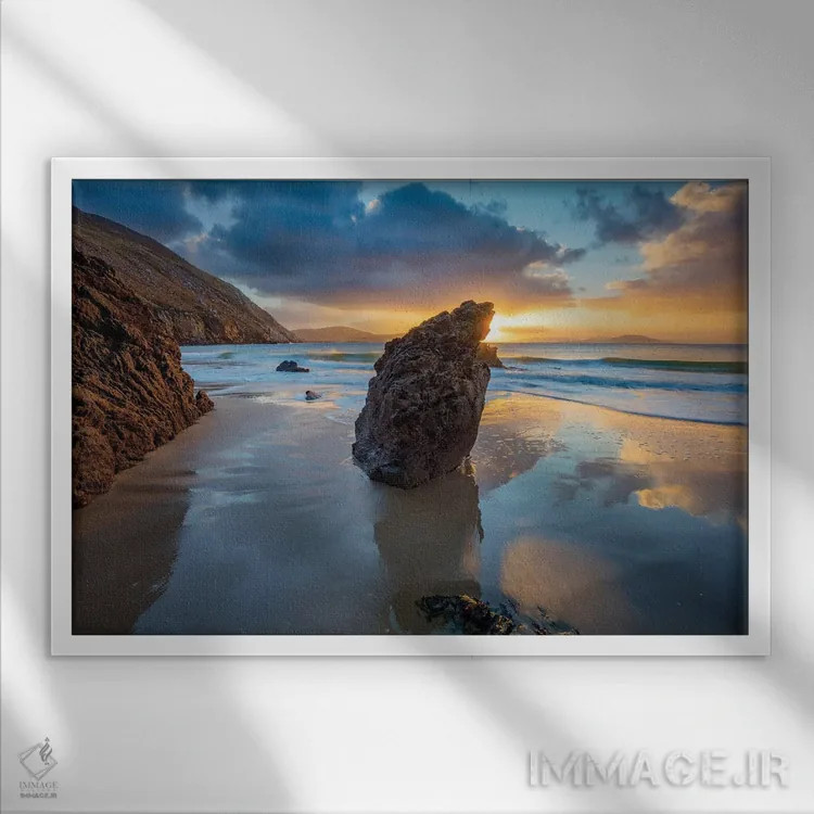 تابلو طلوع زمستانی دوم، خلیج کیم، جزیره آکیل، شهرستان مایو، ایرلند اثر گارث مککورمک - نمای قابدار سفید