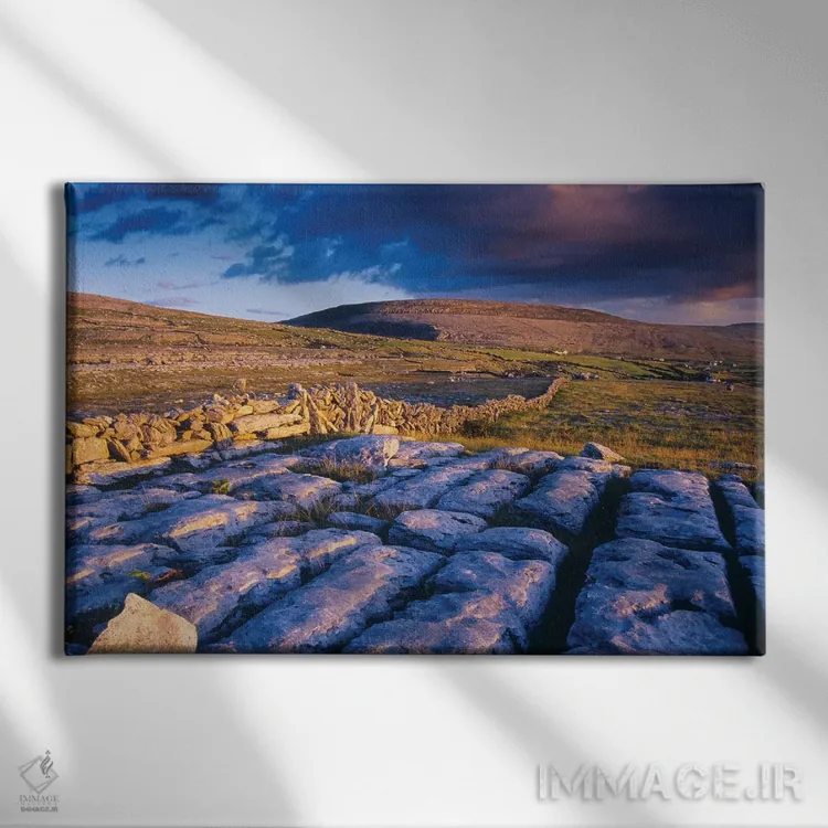 تابلو بارِن (منطقه طبیعی ایرلند) اثر گارث مککورمک - نمای روبهرو روی دیوار