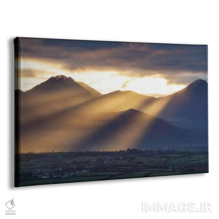 تابلو پرتوهای گرگومیش، کوههای ماگیلیکادی، شهرستان کری، استان مانستر، جمهوری ایرلند اثر گارث مککورمک - نمای پرسپکتیو محصول