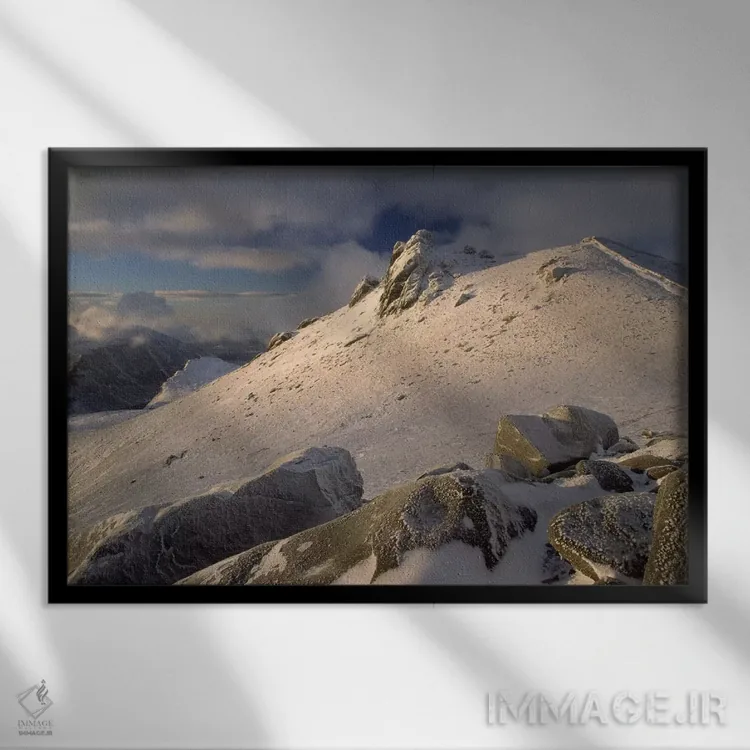 تابلو منظره کوهستانی، شهرستان داون، استان اولستر، ایرلند شمالی، بریتانیا اثر گارث مککورمک - نمای قابدار مشکی