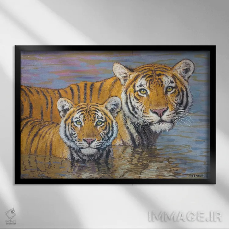 تابلو مادر و توله اثر گابریل هرمیدا - نمای قابدار مشکی