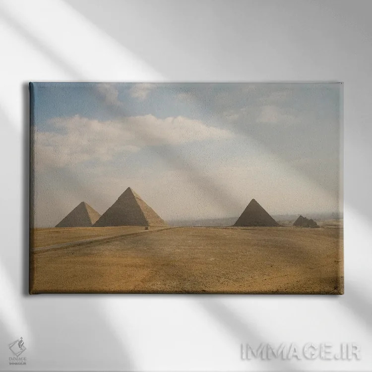 تابلو اهرام بزرگ (مصر) اثر گیلیارد برسسان - نمای روبهرو روی دیوار