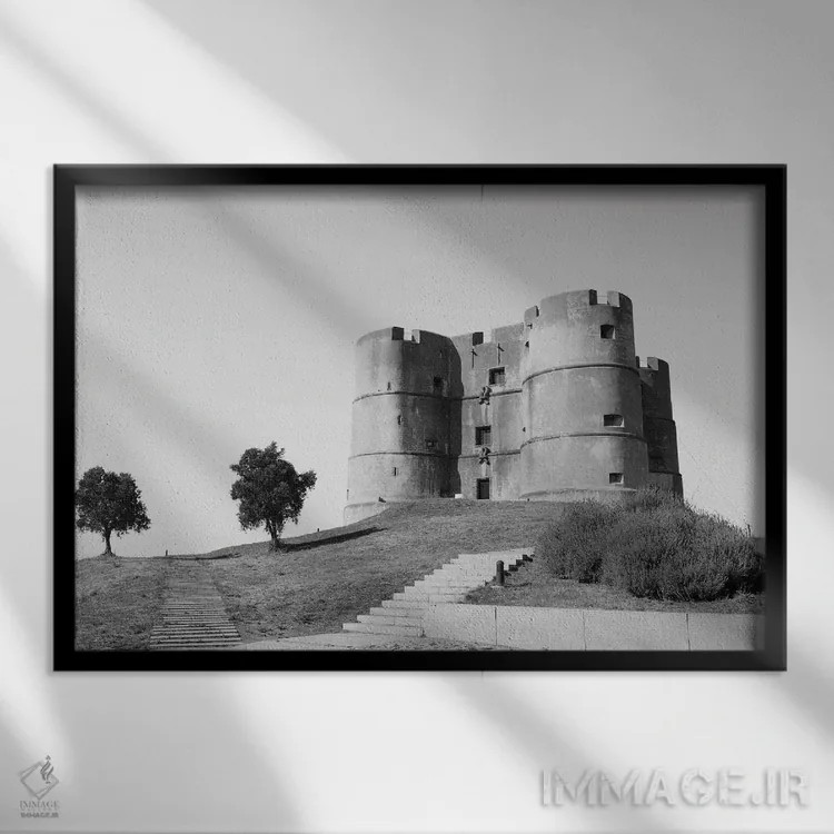 تابلو قلعه اورامونته اثر گیلیارد برسسان - نمای قابدار مشکی