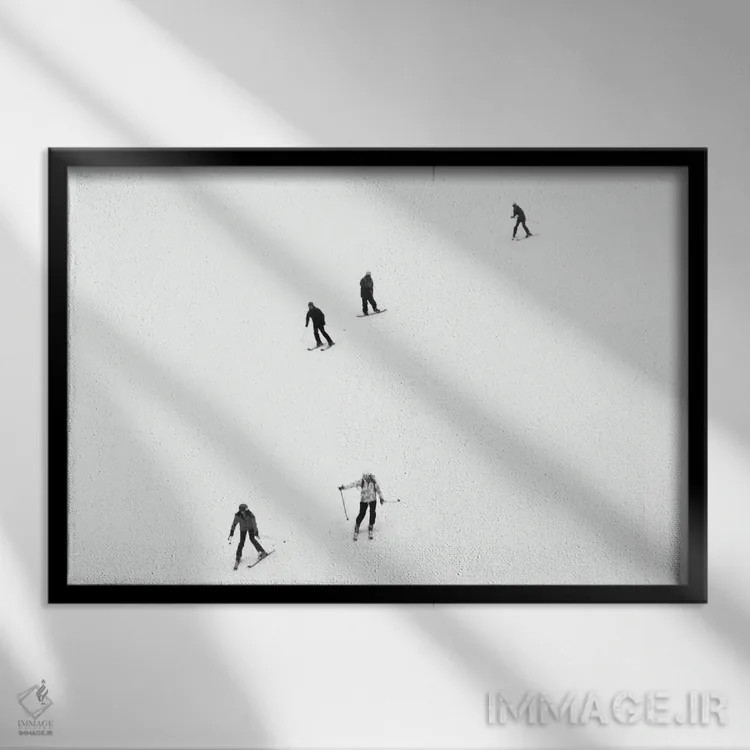 تابلو مینیمالیسم اسکی اثر گیلیارد برسسان - نمای قابدار مشکی