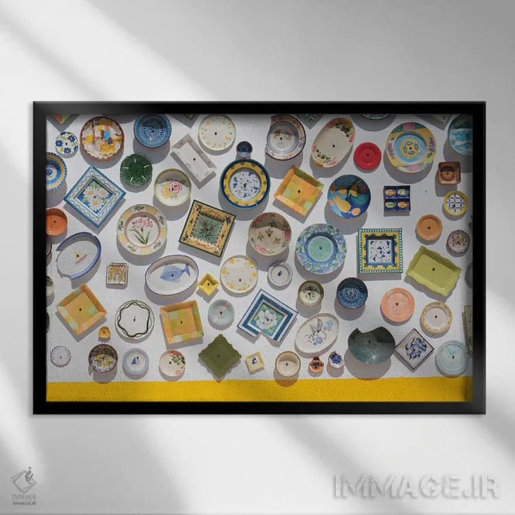 تابلو بشقابهای رنگارنگ اثر گیلیارد برسسان - نمای قابدار مشکی