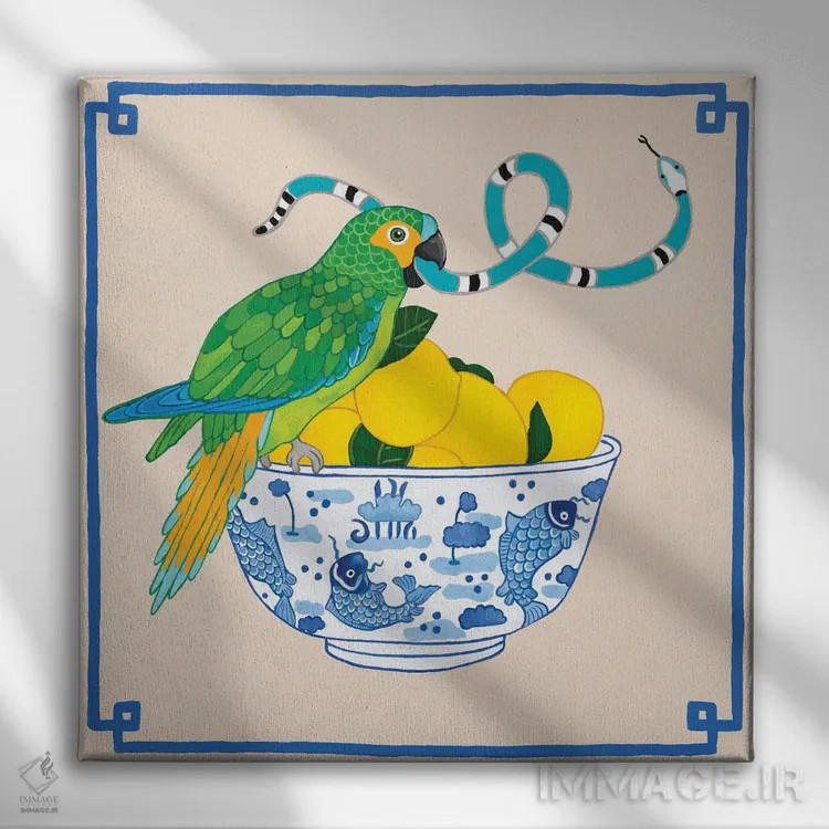 تابلو طوطی با مارها روی تنگ ماهی چینی با لیمو اثر گرین ارکید بوتیک (بوتیک هنری) - نمای روبهرو روی دیوار