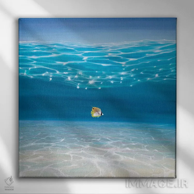 تابلو تنها در دریای فیروزهای اثر گیل بوستامانته - نمای روبهرو روی دیوار