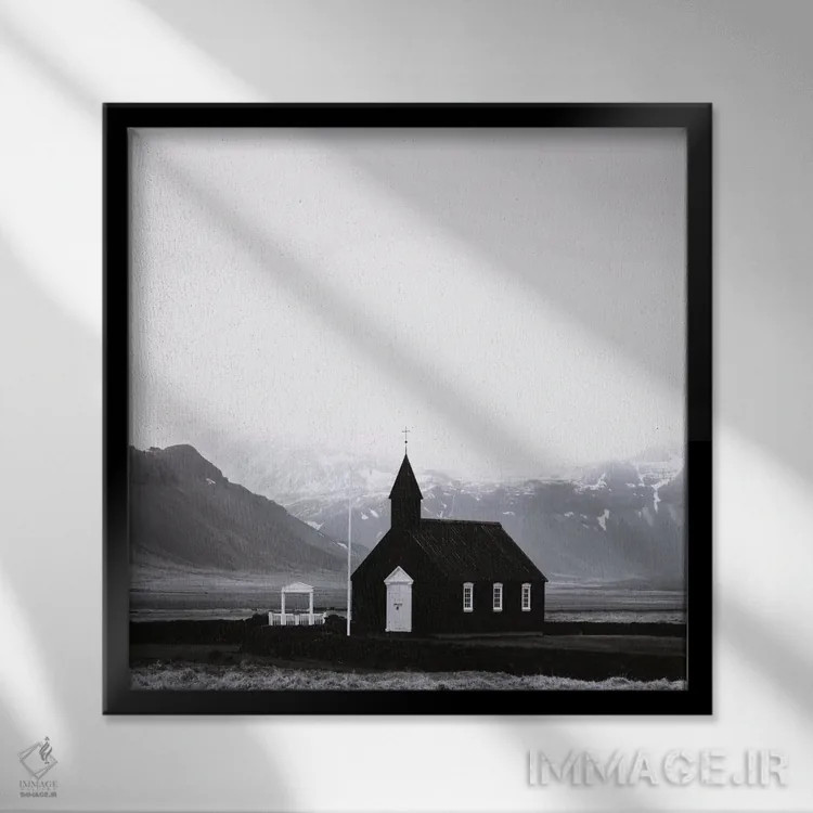 تابلو کلیسای سیاه بودیر II (مربع) اثر مونیکا استریگل - نمای قابدار مشکی