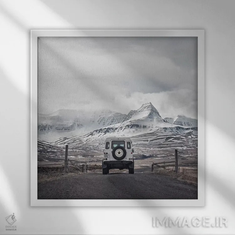 تابلو سفر به دور سیارهایسلند I (مربع) اثر مونیکا استریگل - نمای قابدار سفید