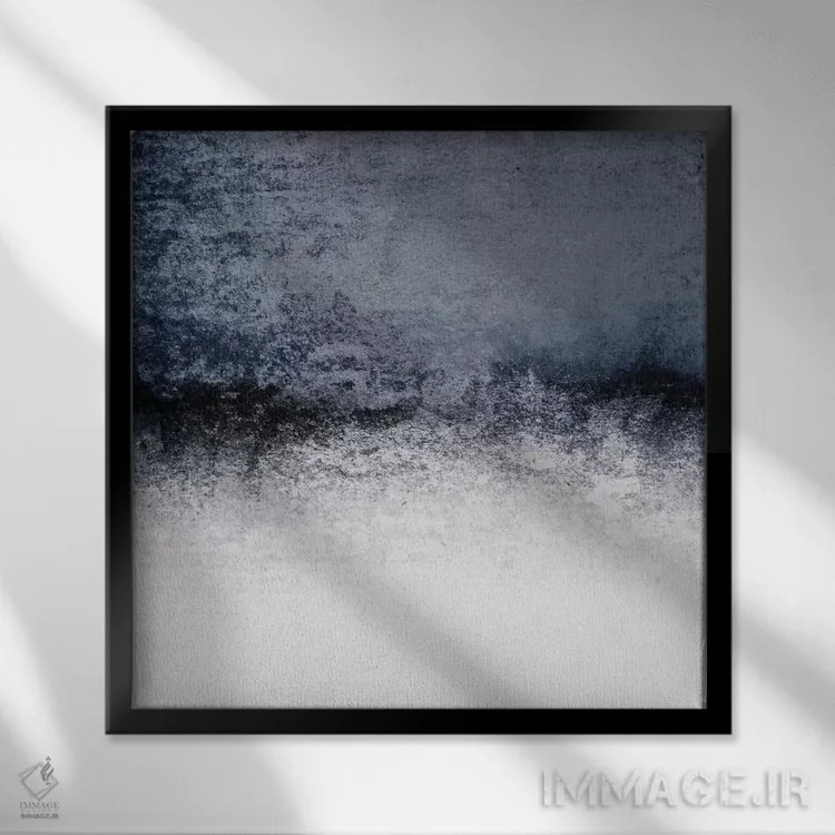 تابلو رویاپرداز برفی اثر مونیکا استریگل - نمای قابدار مشکی