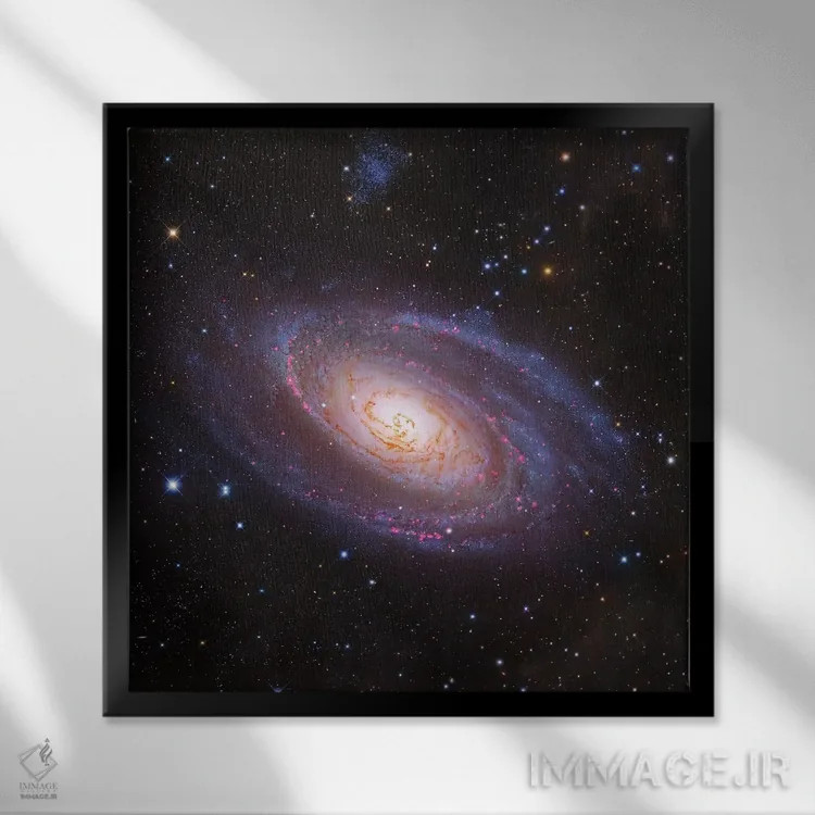 تابلو M81 Spiral Galaxy In Ursa Major III,کهکشان بود (M81) کهکشان مارپیچی در دب اکبر III اثر رابرت گندلر - نمای قابدار مشکی