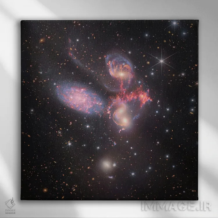 تابلو Compact Galactic Group In Pegasus,پنجتایی استفان، گروه فشرده کهکشانی در اسب بالدار اثر رابرت گندلر - نمای روبهرو روی دیوار