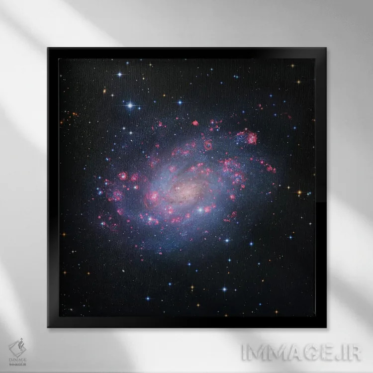 تابلو Hubble Space Telescope (NGC 300),کهکشان مارپیچی در صورت فلکی حجّار، تلسکوپ هابل (NGC 300) اثر رابرت گندلر - نمای قابدار مشکی