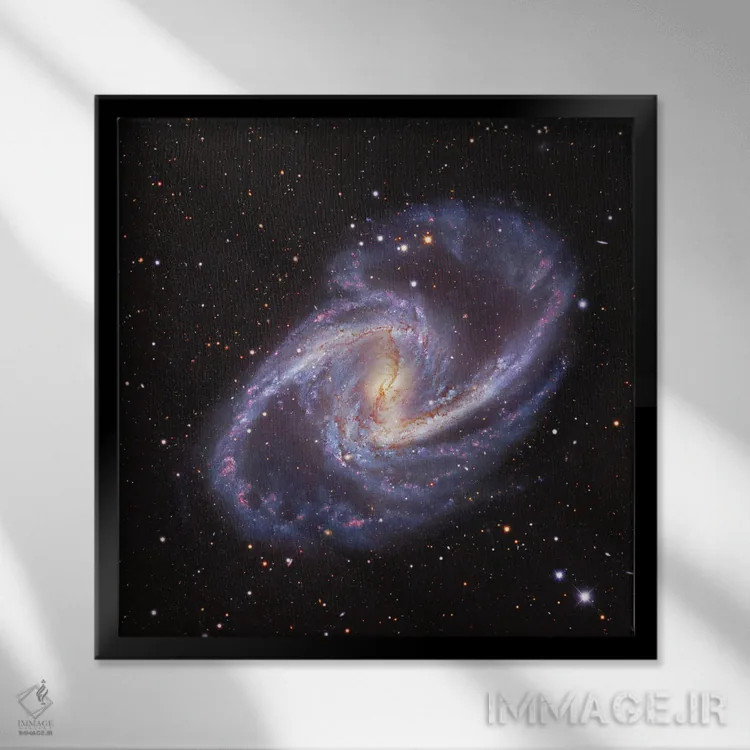 تابلو کهکشان مارپیچی بزرگ با میله (NGC 1365) چرخیده اثر رابرت گندلر - نمای قابدار مشکی