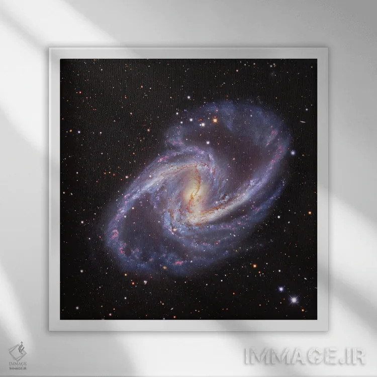 تابلو کهکشان مارپیچی بزرگ با میله (NGC 1365) چرخیده اثر رابرت گندلر - نمای قابدار سفید