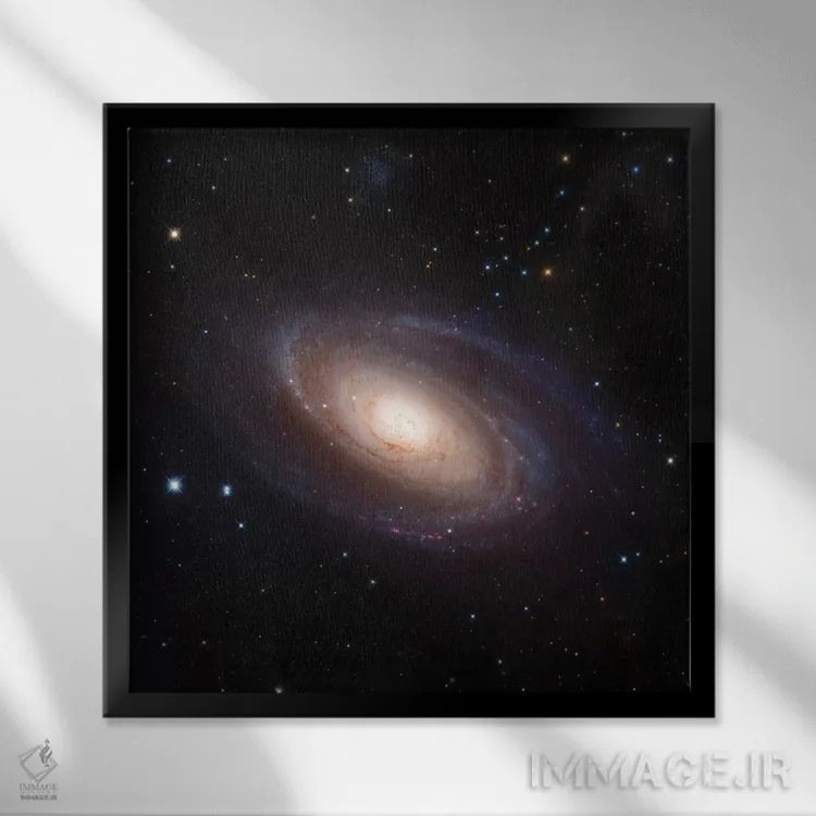 تابلو کهکشان بود، کهکشان مارپیچی ام۸۱ در خرس بزرگ دوم اثر رابرت گندلر - نمای قابدار مشکی