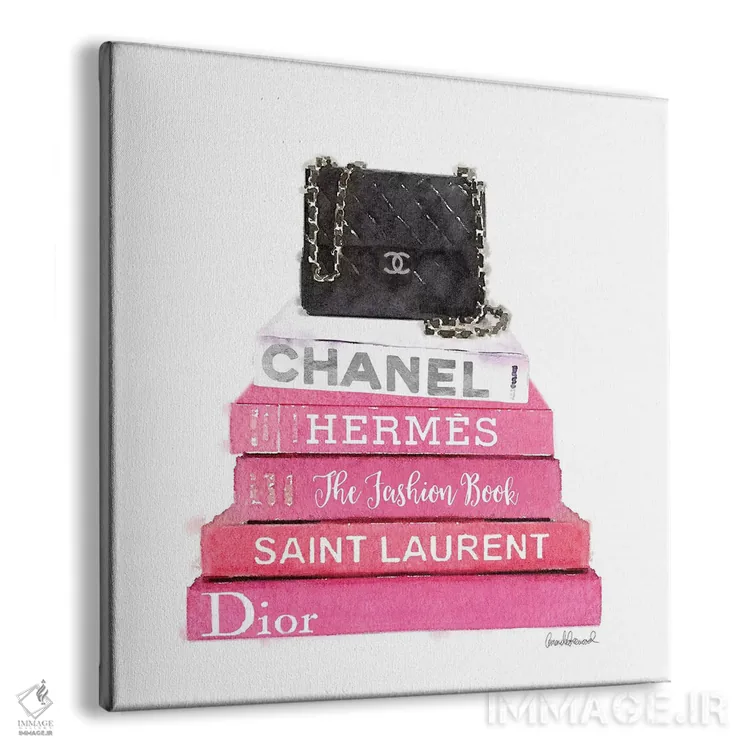 تابلو کتابهای مد صورتی با یک کیف مشکی اثر آماندا گرینوود - نمای پرسپکتیو محصول