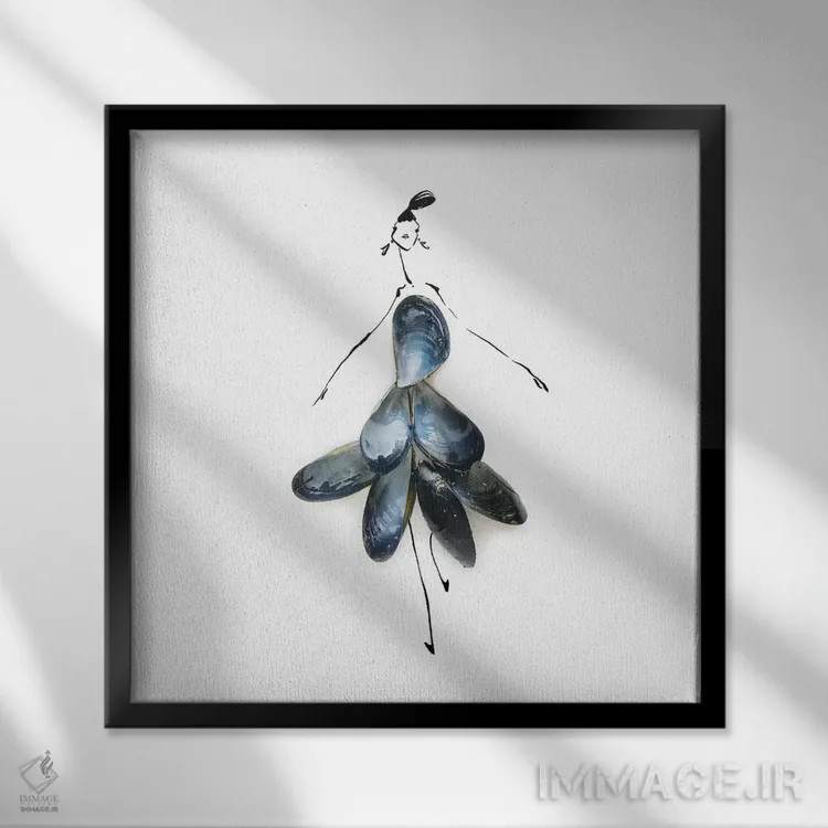 تابلو صدف آبی اثر گرچن روهرز - نمای قابدار مشکی