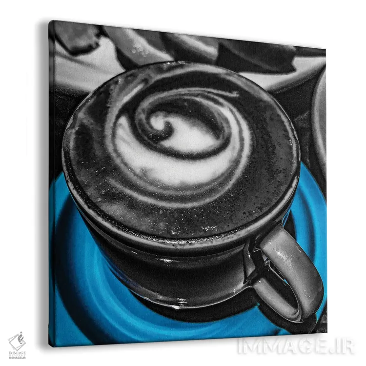 تابلو گرداب آبی لاته (نوشیدنی) اثر هایدی بنون - نمای پرسپکتیو محصول