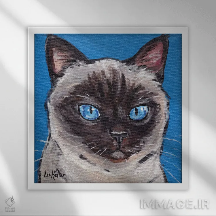 تابلو گربه سیامی روی آبی اثر هیپی هاوند استودیوز (استودیو هنری) - نمای قابدار سفید