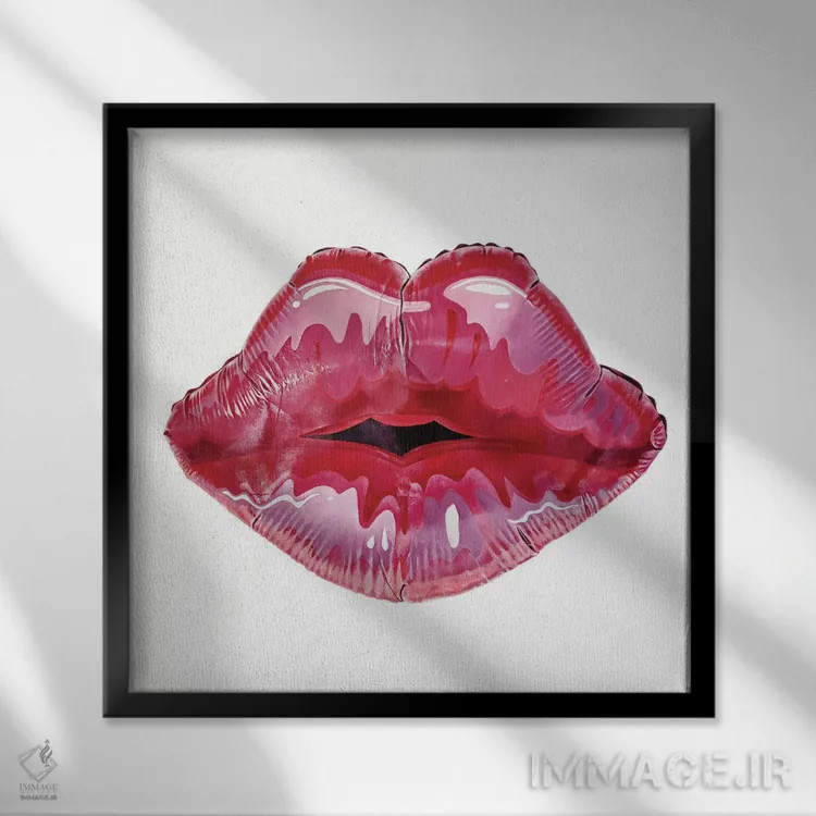 تابلو عشق در هواست اثر هانا کاچینیل - نمای قابدار مشکی