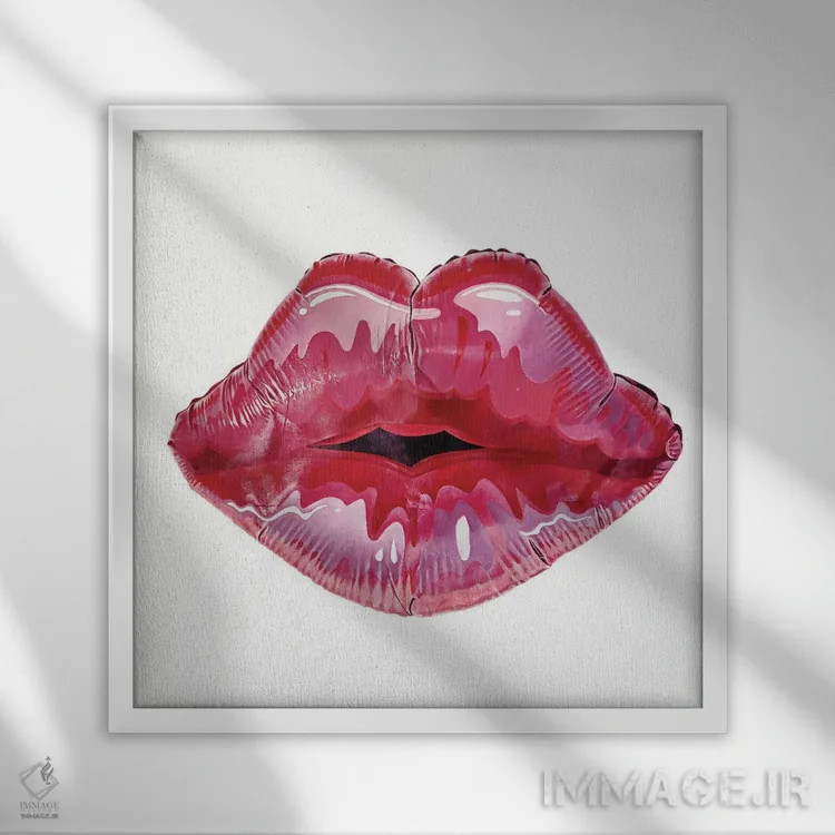 تابلو عشق در هواست اثر هانا کاچینیل - نمای قابدار سفید