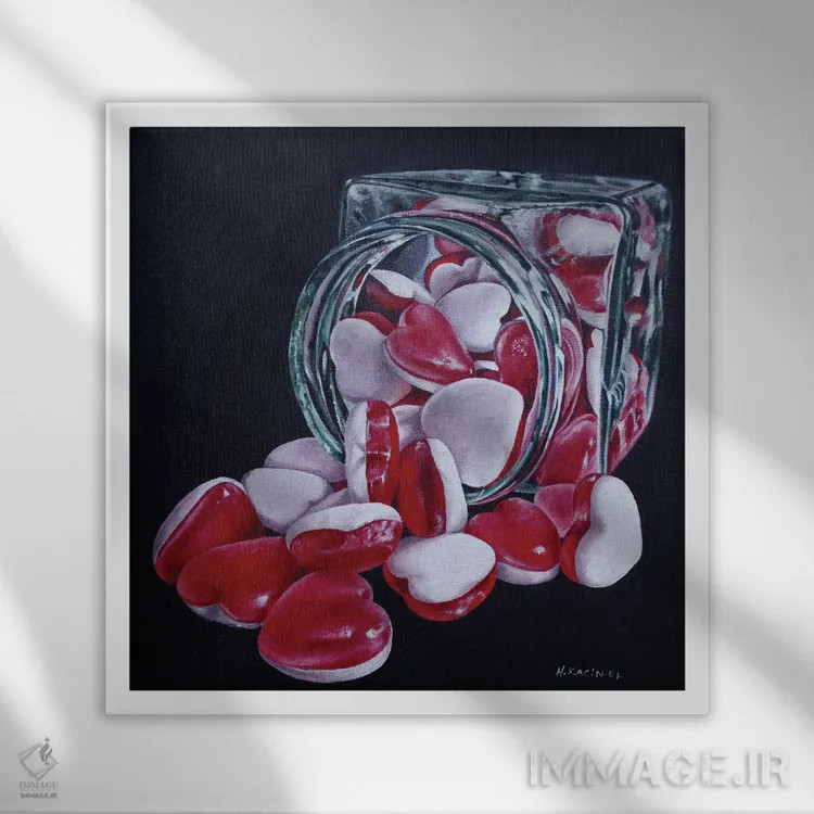 تابلو شیشه قلبها اثر هانا کاچینیل - نمای قابدار سفید