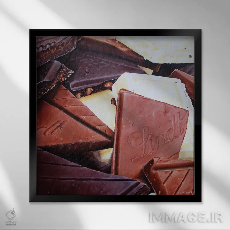 تابلو سعادت سوئیسی اثر هانا کاچینیل - نمای قابدار مشکی